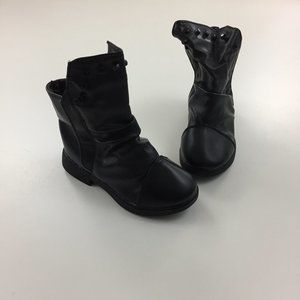 NWOB Kids Girls Toddler Black Perforated Leather Studded Boots sz 28 US 9.5